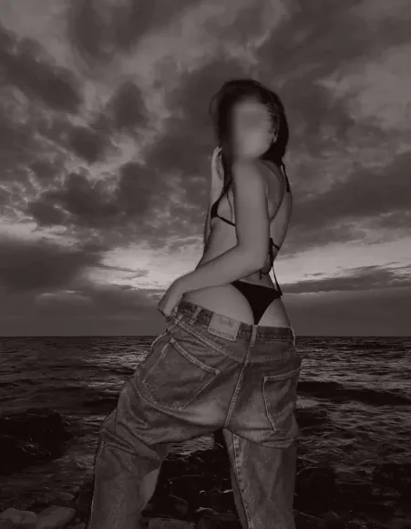 Carla, 30