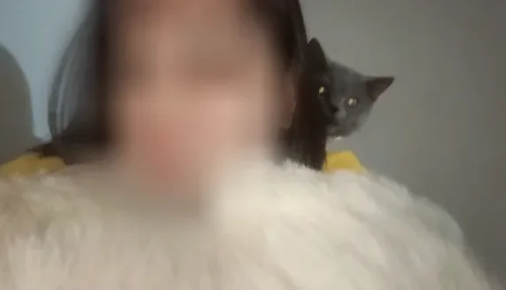 Emilia, 35