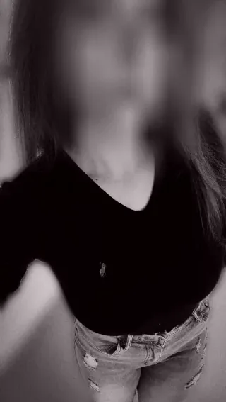 Luisa, 26