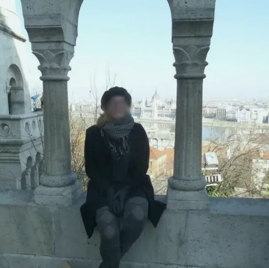 Mia, 40
