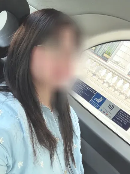 Pauline, 35