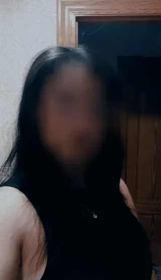 Sophie, 24