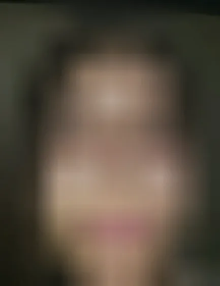 Yasmin, 20